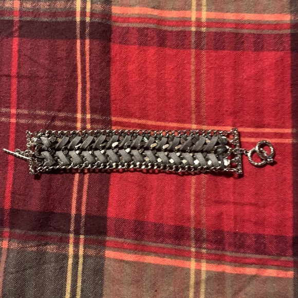 Stunning Premier Designs "GRAND ENTRANCE" Toggle Bracelet NIB - Picture 2 of 4